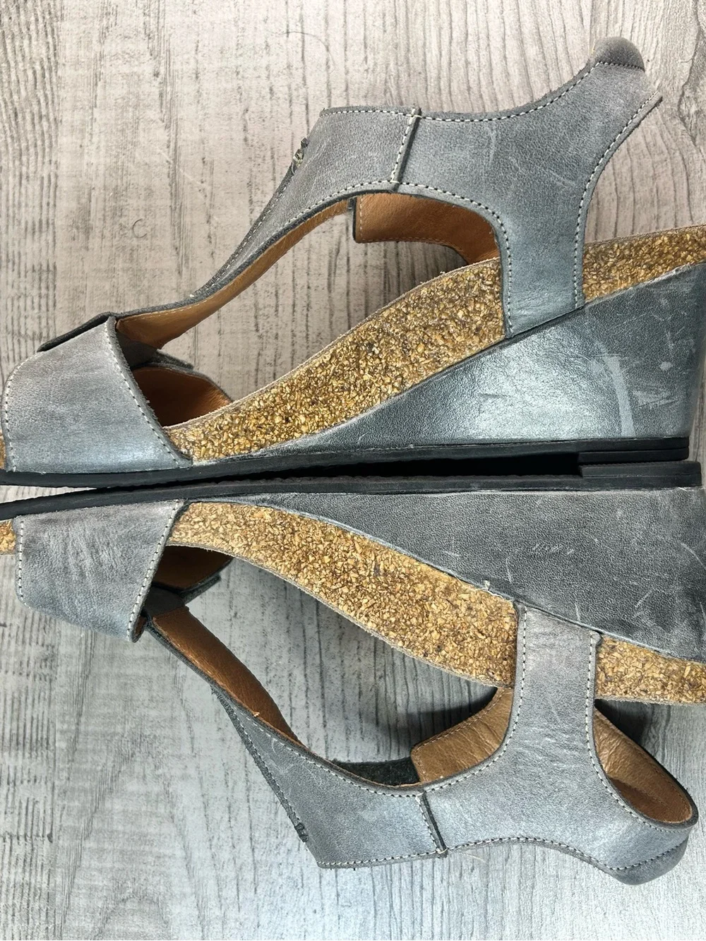 Taos Gray Suede Wedge Sandals - Comfortable Women’s Shoes Size 9-9.5
